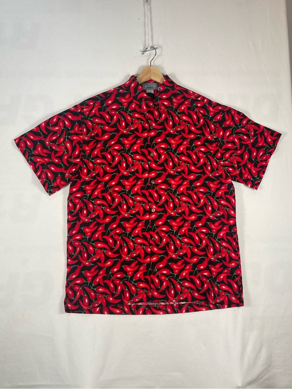 Vtg Made In USA High Seas Trading Red Chili Pepper Shortsleeve Button Shirt Sz M